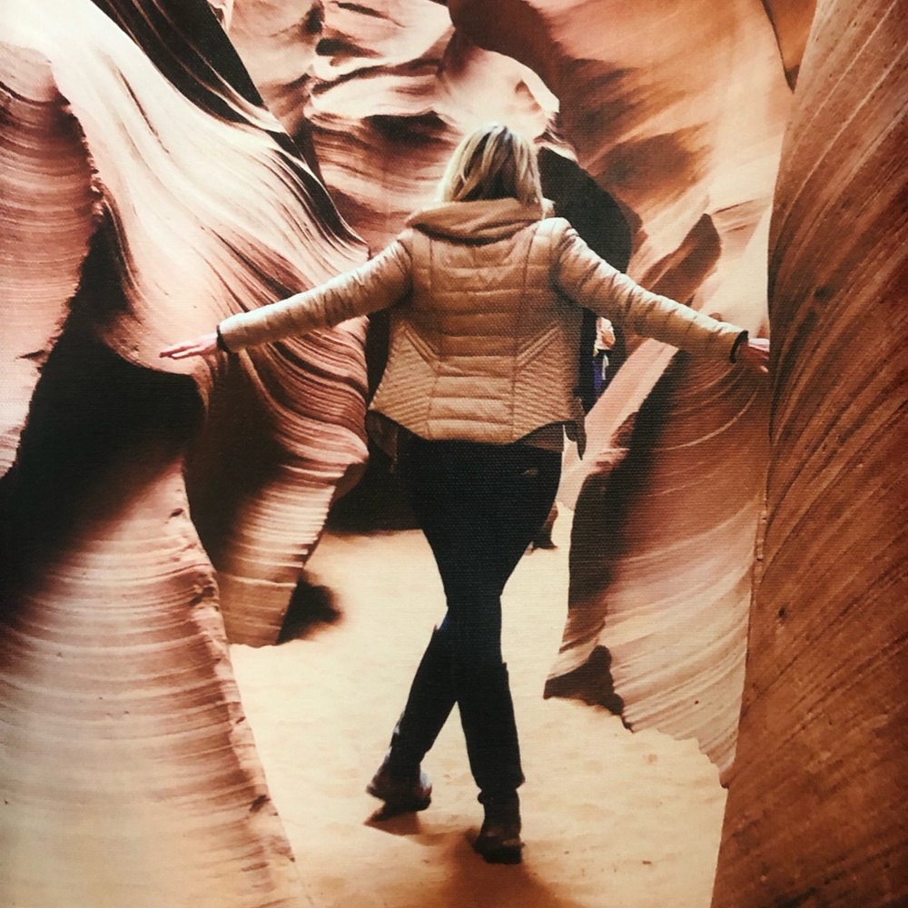 Slim puffer coat with high collar